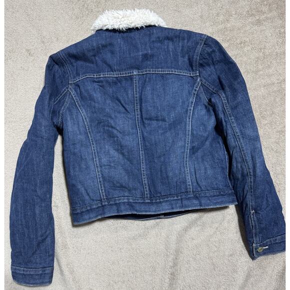 Women’s Levi’s Blue Jean Sherpa Trucker Jacket Size Medium EUC - Picture 2 of 7